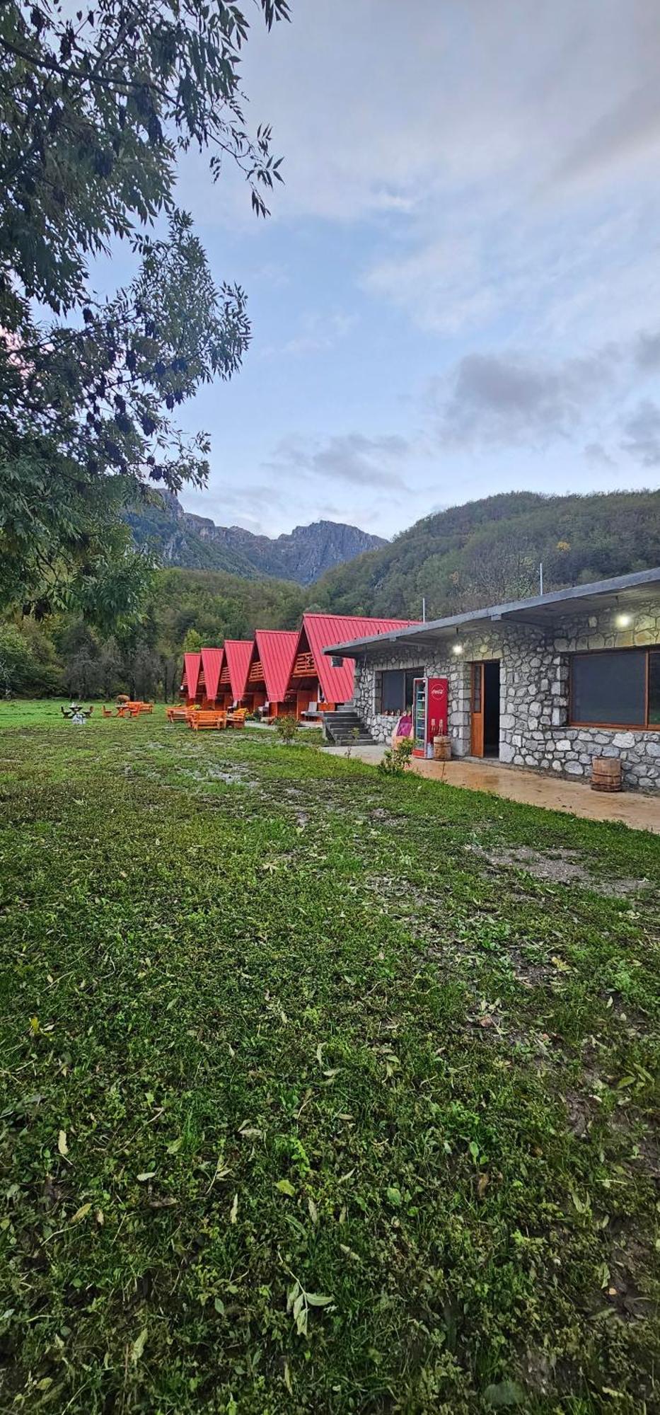 Villa Ekoo Katun Jezerca Vuthaj Exterior foto